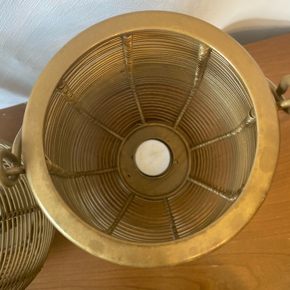 Charming pair of brushed gold hanging wire candle holder lanterns Cottagecore - Picture 4 of 10